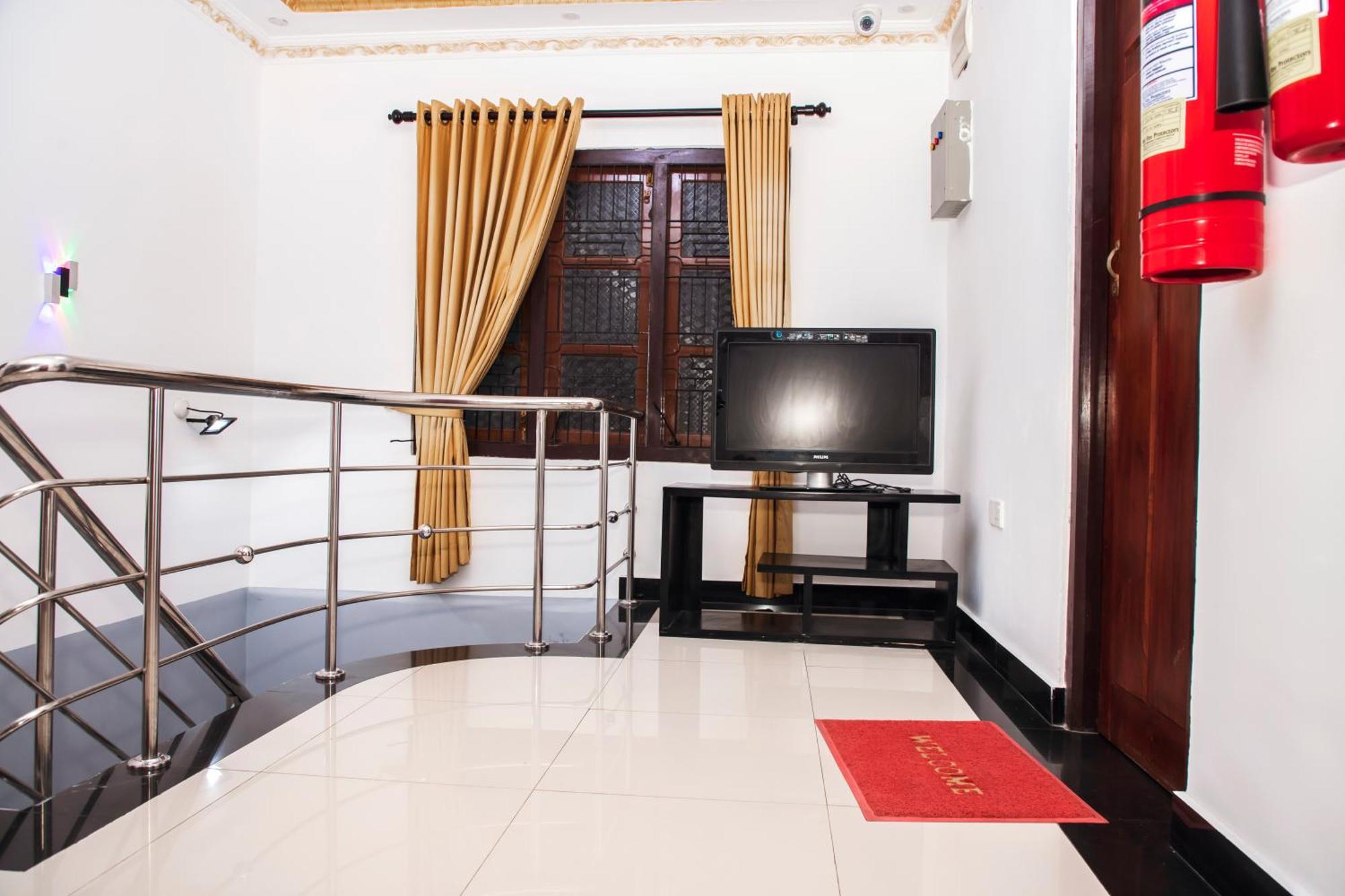 Golden Star Guest House 贾夫纳 外观 照片