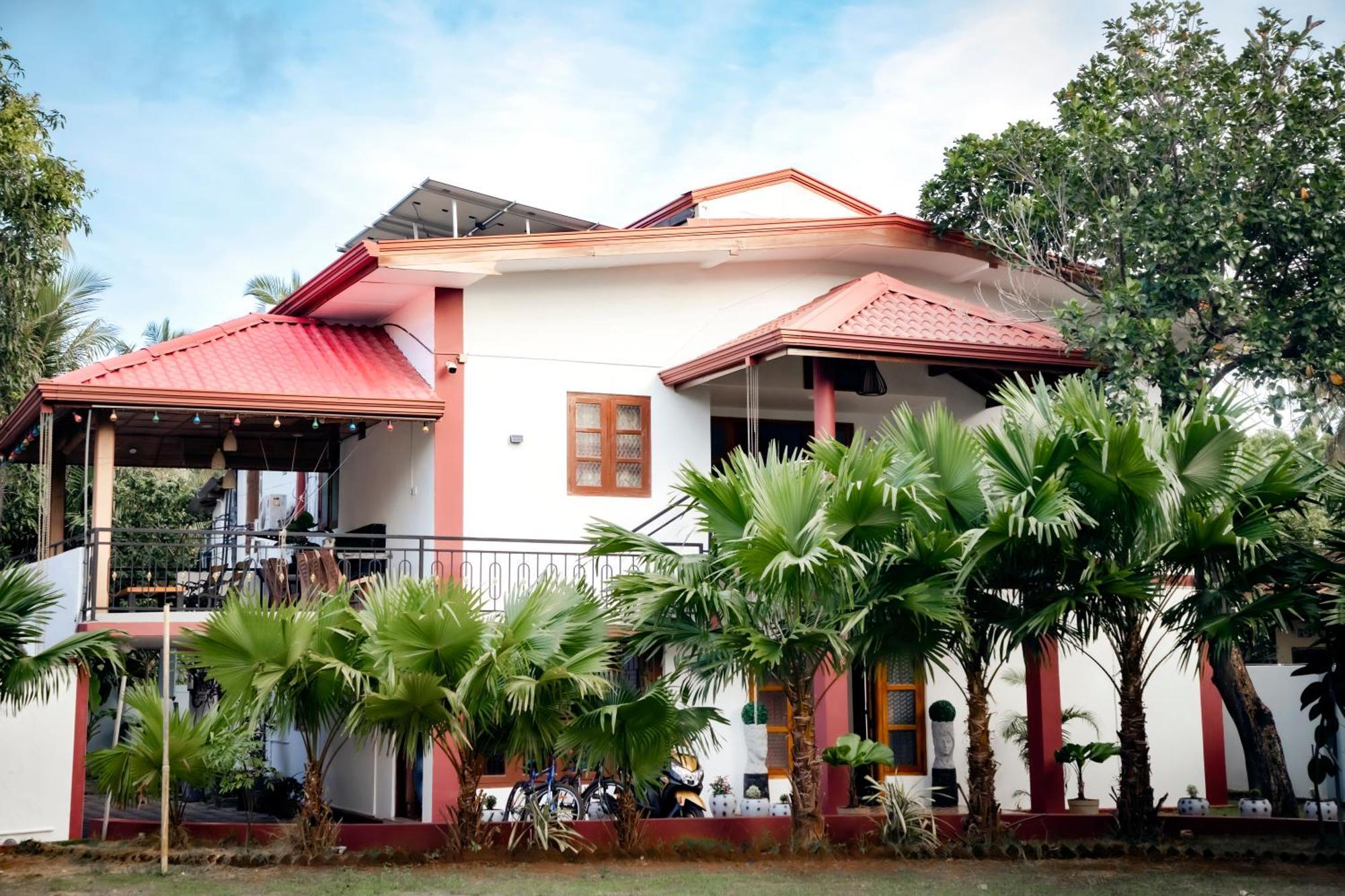 Golden Star Guest House 贾夫纳 外观 照片